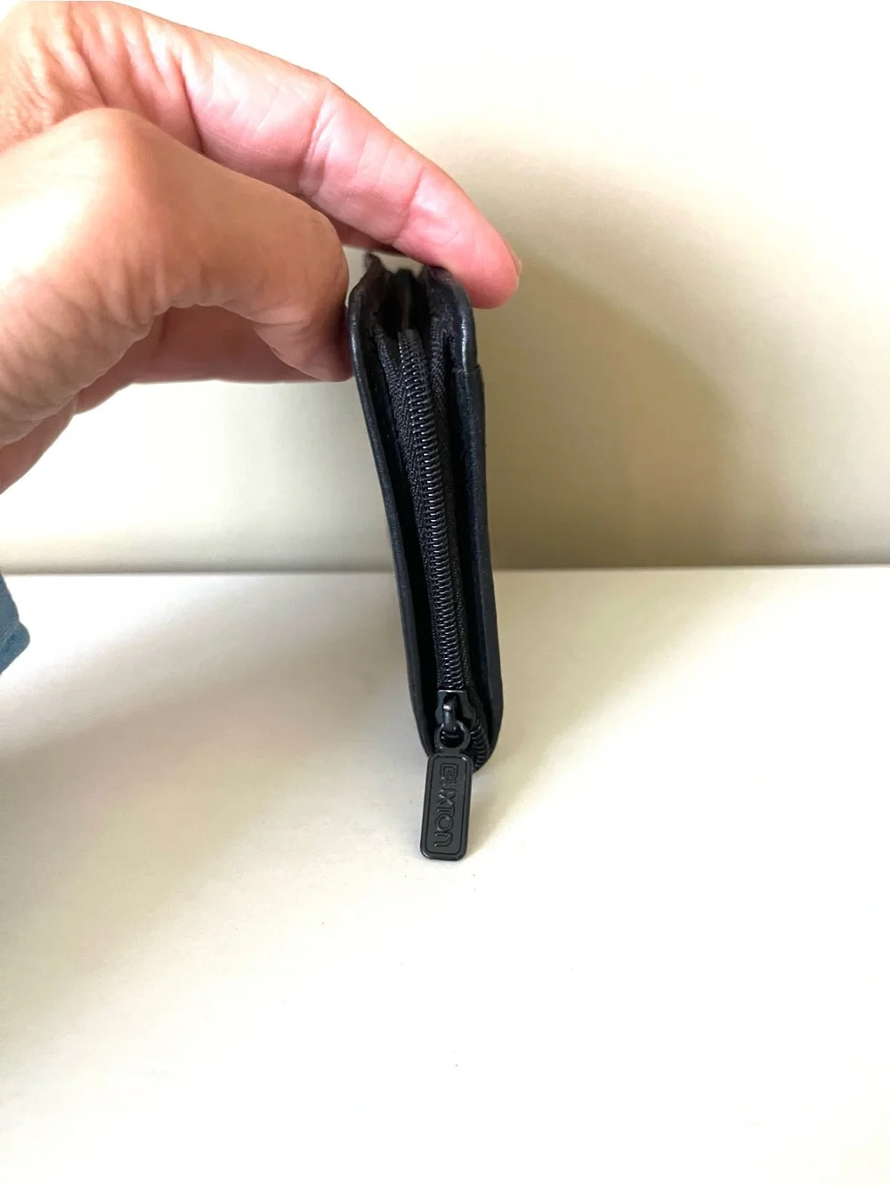 Buxton Wizard Black Leather Accordion Style Card and Coin Case